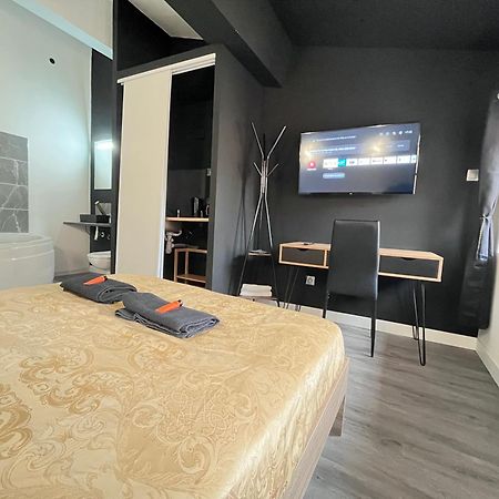 Charmant Studio Baignoire Ναρμπόν Εξωτερικό φωτογραφία