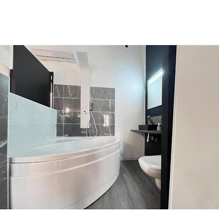 Charmant Studio Baignoire Ναρμπόν Εξωτερικό φωτογραφία