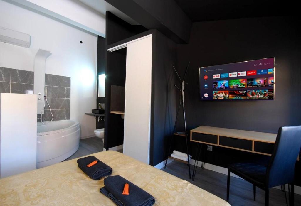 Charmant Studio Baignoire Ναρμπόν Εξωτερικό φωτογραφία
